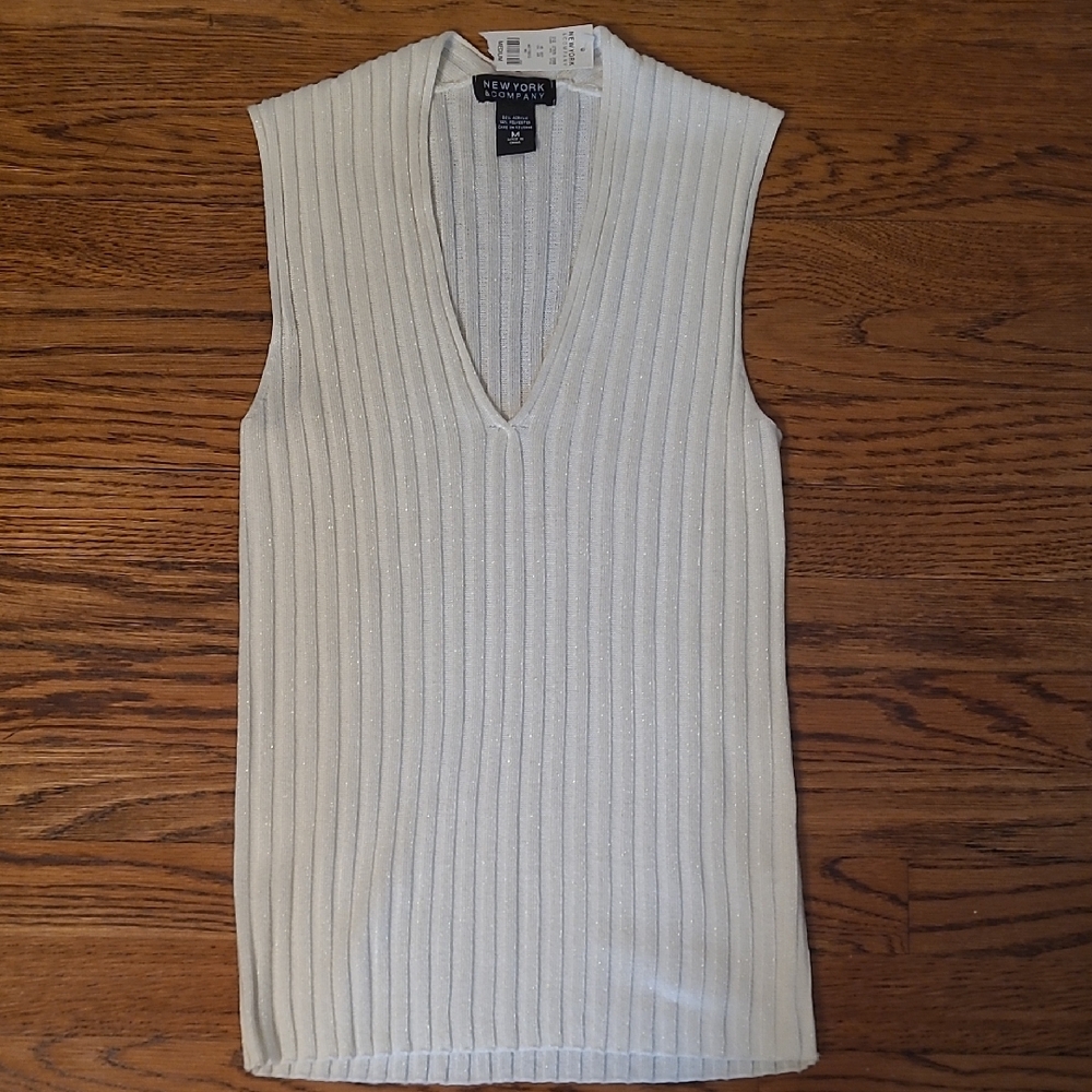 Y2K New York & Company V-Neck Sweater Vest - Shimmery Cream